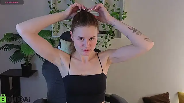 Wanda Gomez online show from 12/20/25, 03:15