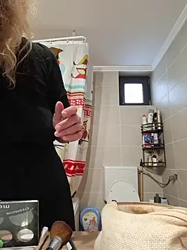 merlyn4 online show from 12/03/25, 08:14