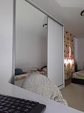 merlyn4 online show from 12/02/25, 10:39