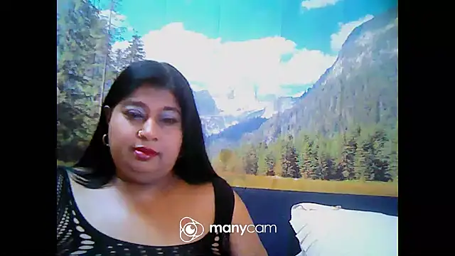 Snapshot of indianhoney694u chatting on 03/07/25, 05:18 indianhoney694u online show from 03/07/25, 05:18