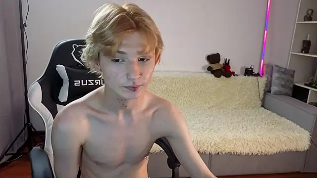 Your avatar online show from 09/11/25, 10:37