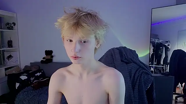 Your avatar online show from 10/05/25, 11:17