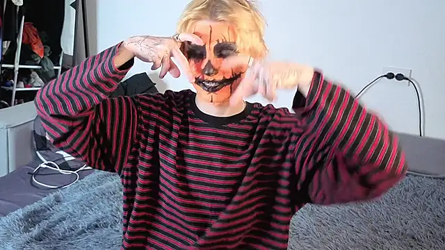 Your avatar online show from 10/30/25, 09:55