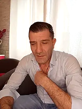 Alexdaniel89 online show from 02/05/26, 01:07