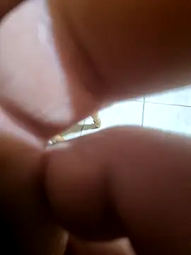 Lawrence067 online show from 10/22/25, 05:23