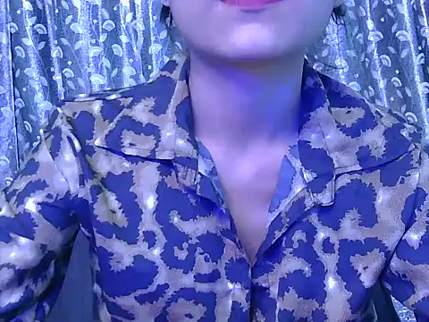 Snapshot of hoty-priya chatting on 09/25/25, 05:13 hoty-priya online show from 09/25/25, 05:13