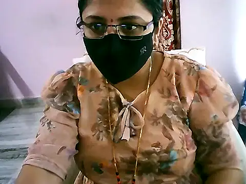 jannu6482 online show from 10/05/25, 08:16