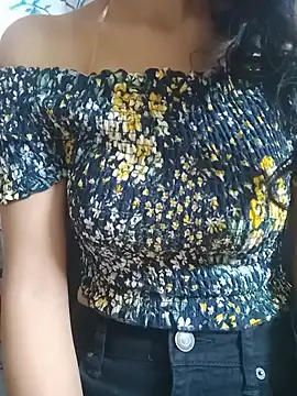 Aashiika1176 online show from 11/04/25, 12:58