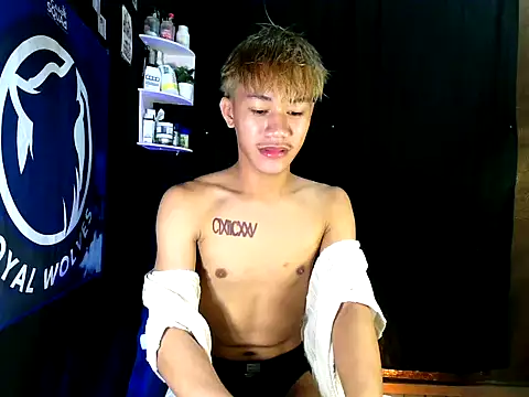 naughtyboyloy 0 online show from 11/15/25, 02:43