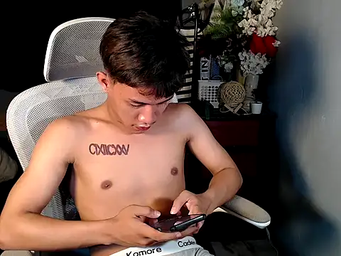 naughtyboyloy 0 online show from 03/26/26, 05:11