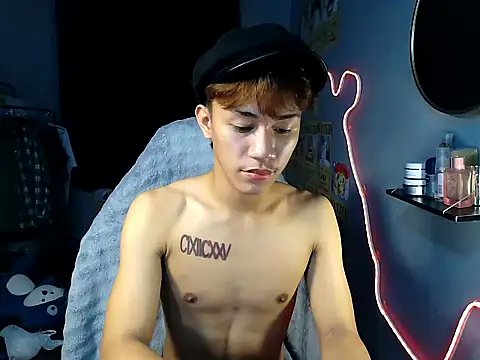 naughtyboyloy 0 online show from 07/15/26, 08:32