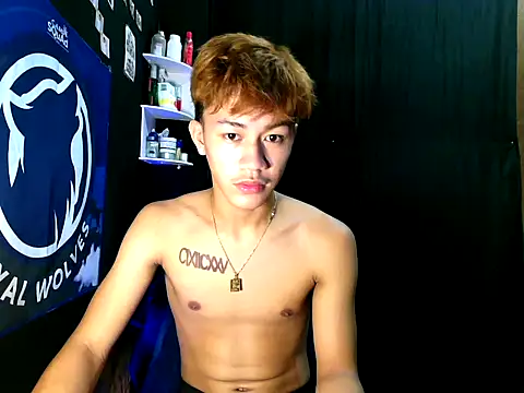 naughtyboyloy 0 online show from 11/02/25, 02:38