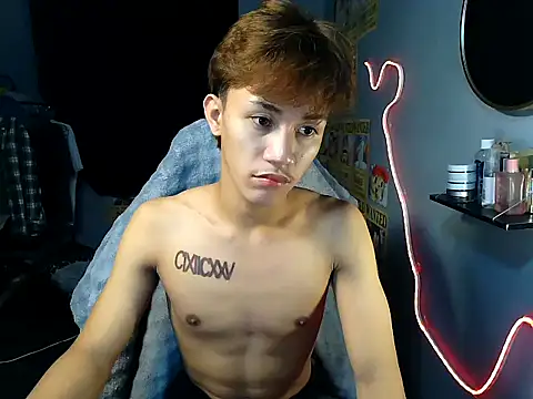 naughtyboyloy 0 online show from 07/16/26, 05:54