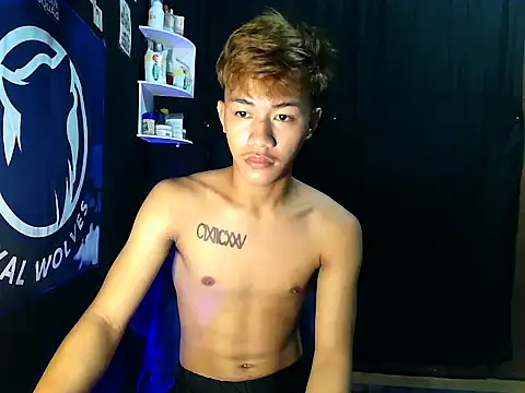 naughtyboyloy 0 online show from 10/21/25, 04:45