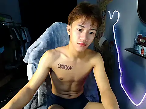 naughtyboyloy 0 online show from 06/21/26, 08:58