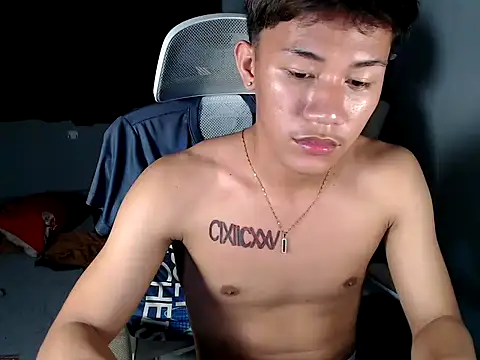 naughtyboyloy 0 online show from 04/03/26, 06:14