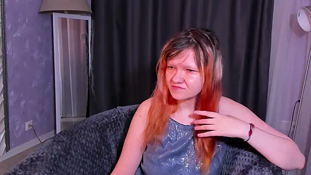 Nora lovvvv online show from 09/10/25, 10:03