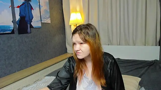 Nora lovvvv online show from 10/28/25, 10:47