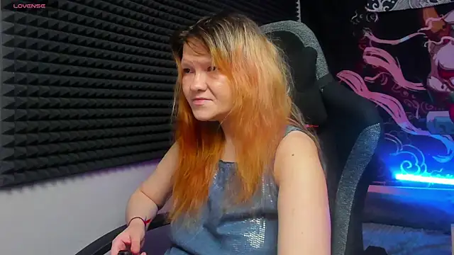 Nora lovvvv online show from 09/25/25, 10:10