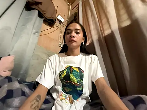 Snapshot of anastasia_cums chatting on 10/06/25, 02:35 anastasia cums online show from 10/06/25, 02:35
