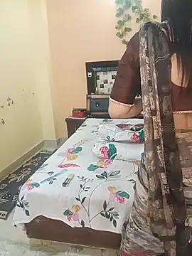 PRIYA 22 online show from 05/16/26, 01:48