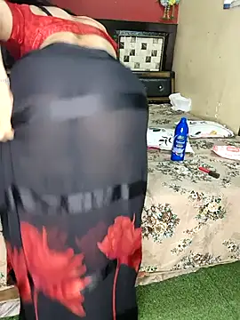 PRIYA 22 online show from 10/26/25, 06:08