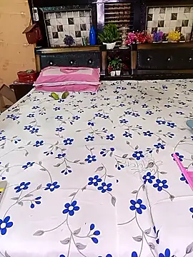 PRIYA 22 online show from 03/13/26, 02:05