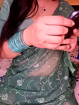 PRIYA 22 online show from 02/17/26, 06:05