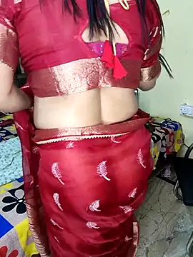 PRIYA 22 online show from 11/16/25, 04:17