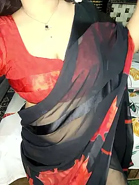 Snapshot of PRIYA_22 chatting on 09/25/25, 01:33 PRIYA 22 online show from 09/25/25, 01:33