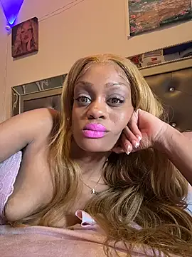 Snapshot of Angelbunnyy chatting on 02/18/26, 01:03 Angelbunnyy online show from 02/18/26, 01:03