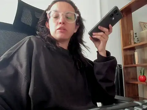 dalila macherano1 online show from 12/01/25, 03:46