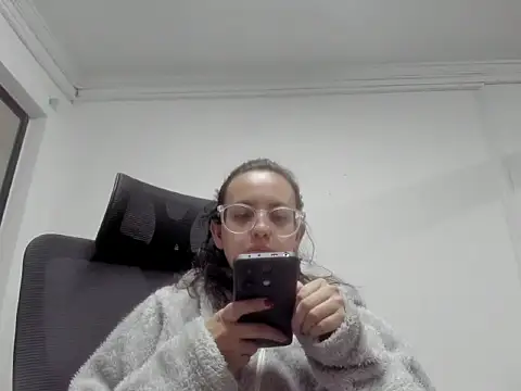 dalila macherano1 online show from 10/22/25, 10:08