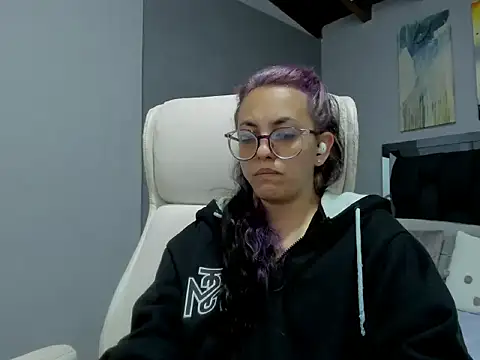 dalila macherano1 online show from 09/10/25, 12:04