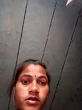 Snapshot of PoojaPleasure chatting on 11/05/25, 11:57 PoojaPleasure online show from 11/05/25, 11:57