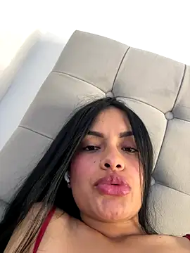 Melissa coch online show from 11/04/25, 03:38