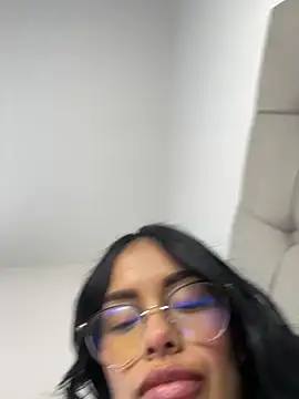 Melissa coch online show from 11/08/25, 05:49