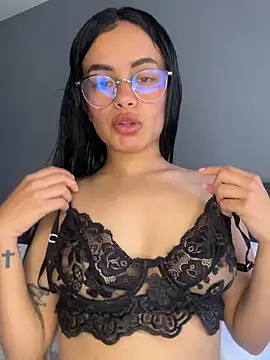 Melissa coch online show from 02/18/26, 04:03