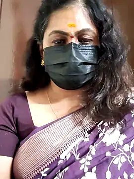 Snapshot of Sweetie_swetha37 chatting on 09/09/25, 09:02 Sweetie swetha37 online show from 09/09/25, 09:02