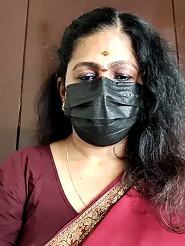 Snapshot of Sweetie_swetha37 chatting on 10/07/25, 04:41 Sweetie swetha37 online show from 10/07/25, 04:41