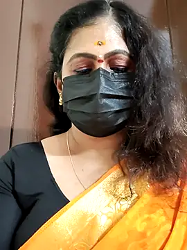 Snapshot of Sweetie_swetha37 chatting on 09/13/25, 08:36 Sweetie swetha37 online show from 09/13/25, 08:36