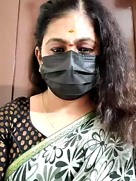 Snapshot of Sweetie_swetha37 chatting on 09/24/25, 08:43 Sweetie swetha37 online show from 09/24/25, 08:43