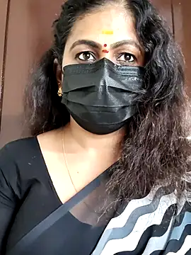 Snapshot of Sweetie_swetha37 chatting on 09/22/25, 03:23 Sweetie swetha37 online show from 09/22/25, 03:23