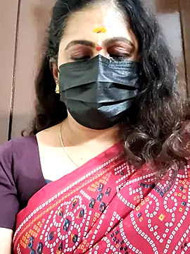 Snapshot of Sweetie_swetha37 chatting on 09/10/25, 05:34 Sweetie swetha37 online show from 09/10/25, 05:34