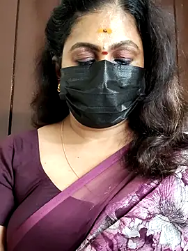 Snapshot of Sweetie_swetha37 chatting on 09/20/25, 07:08 Sweetie swetha37 online show from 09/20/25, 07:08