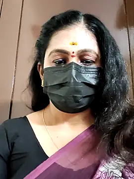 Snapshot of Sweetie_swetha37 chatting on 10/03/25, 06:20 Sweetie swetha37 online show from 10/03/25, 06:20