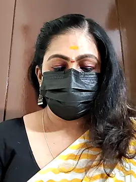 Snapshot of Sweetie_swetha37 chatting on 10/13/25, 06:31 Sweetie swetha37 online show from 10/13/25, 06:31