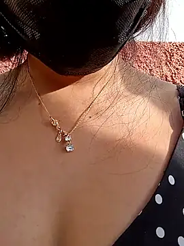 Scarlet-medina1 online show from 10/20/25, 09:37