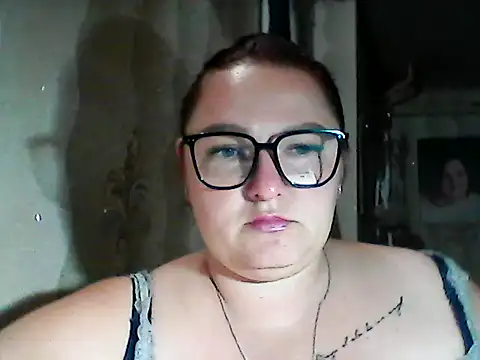 Snapshot of AngelQSky chatting on 09/30/25, 04:13 AngelQSky online show from 09/30/25, 04:13