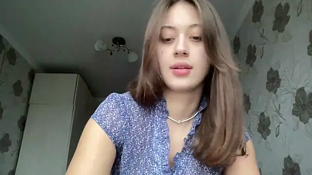 StellarAlice online show from 12/03/25, 11:09